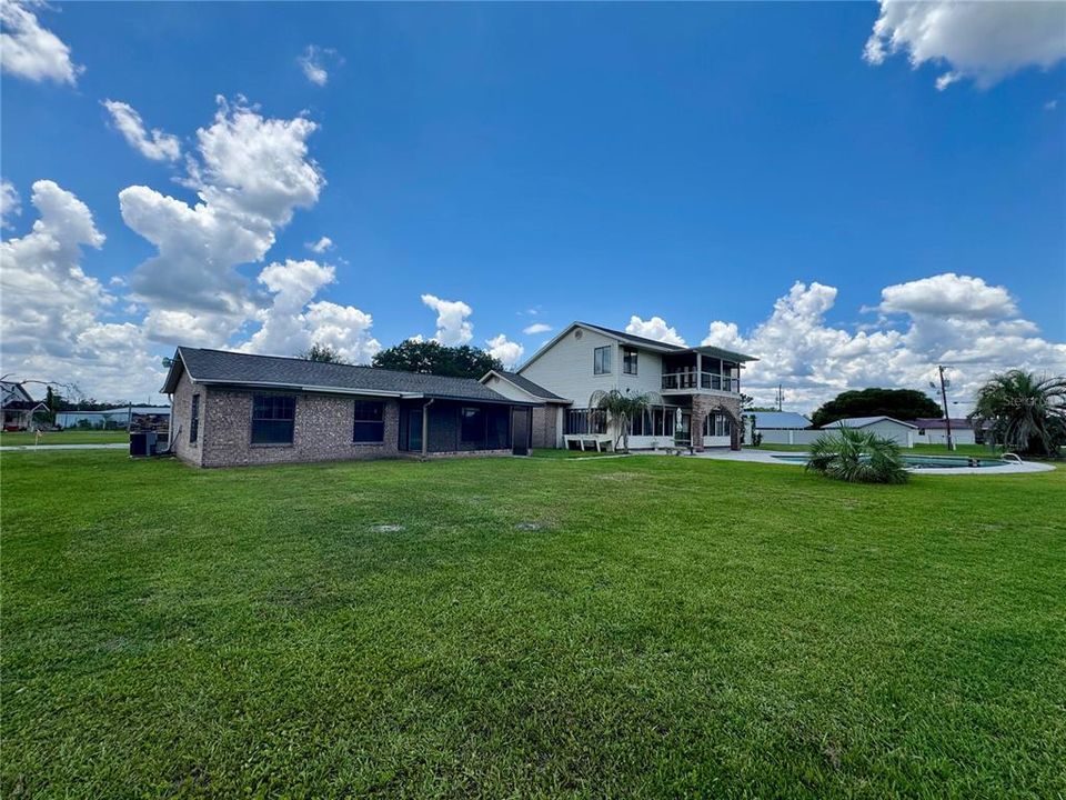For Sale: $399,000 (3 beds, 1 baths, 2970 Square Feet)