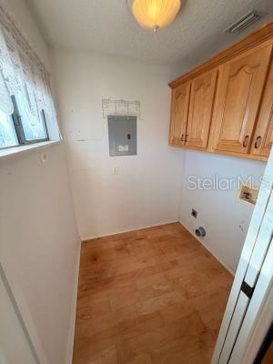 For Sale: $399,000 (3 beds, 1 baths, 2970 Square Feet)