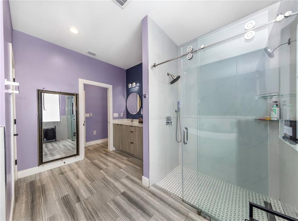 For Sale: $1,195,000 (3 beds, 4 baths, 3166 Square Feet)
