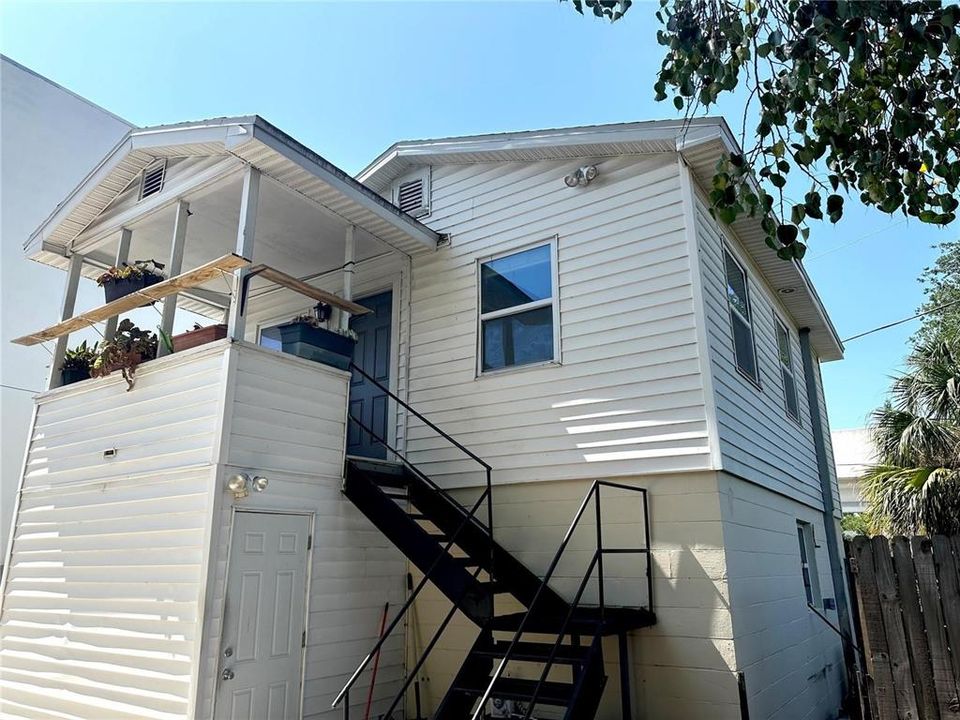 For Rent: $1,590 (1 beds, 1 baths, 440 Square Feet)