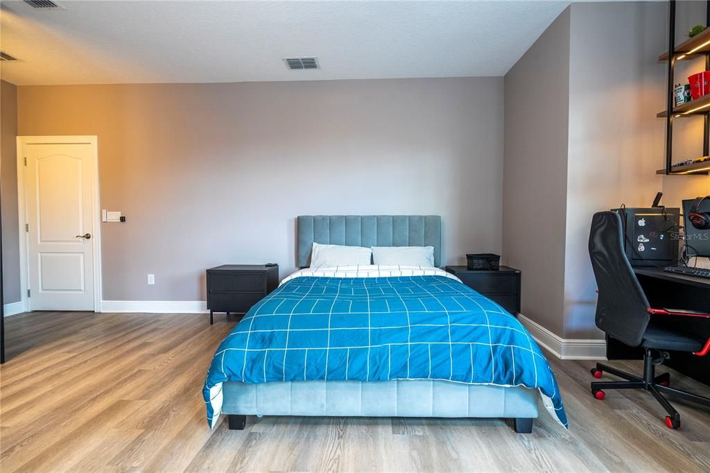 En Venta: $1,350,000 (5 camas, 5 baños, 2899 Pies cuadrados)