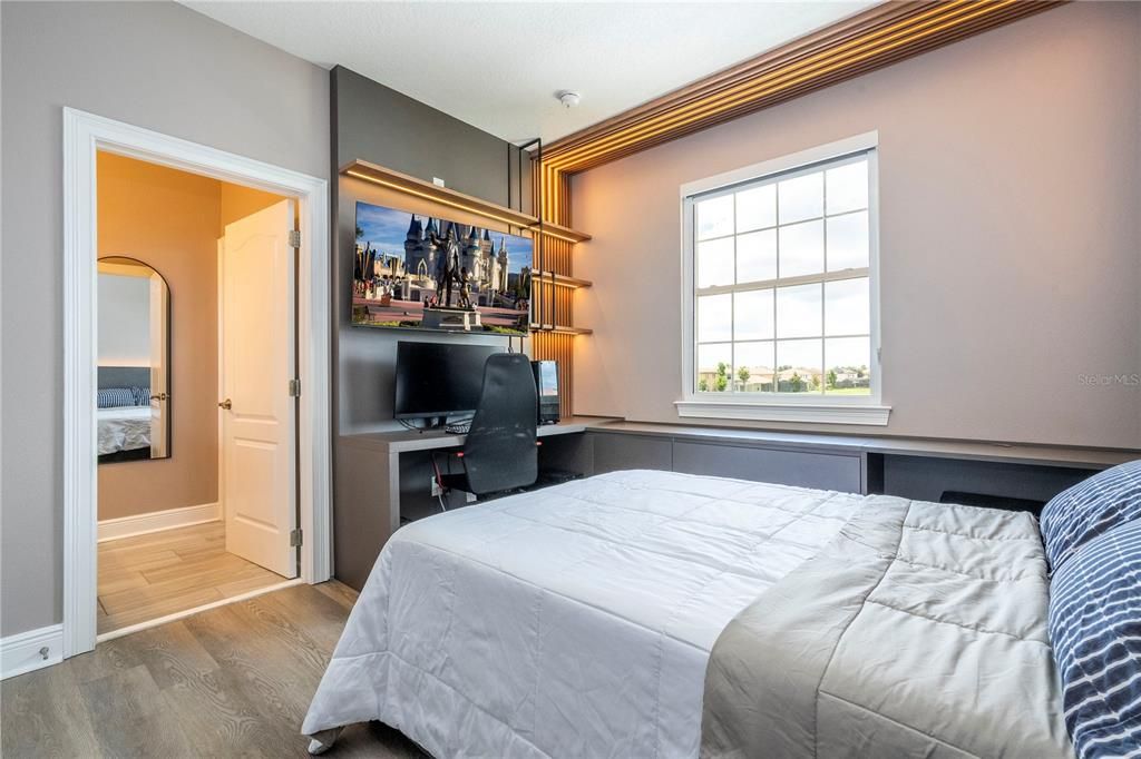 En Venta: $1,350,000 (5 camas, 5 baños, 2899 Pies cuadrados)