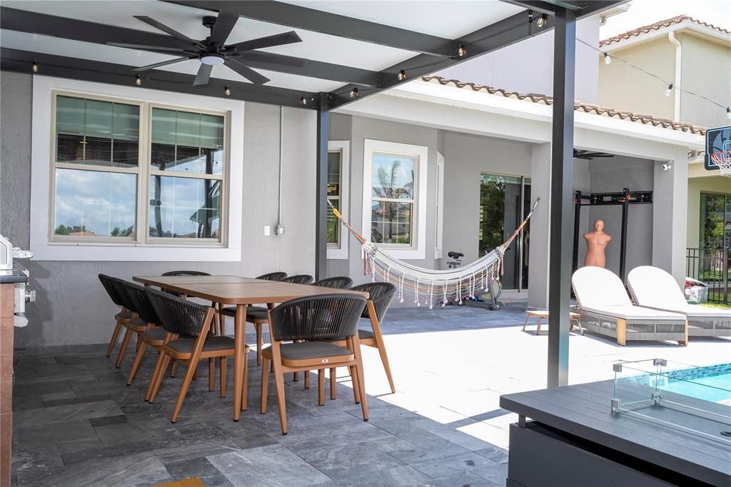 En Venta: $1,350,000 (5 camas, 5 baños, 2899 Pies cuadrados)