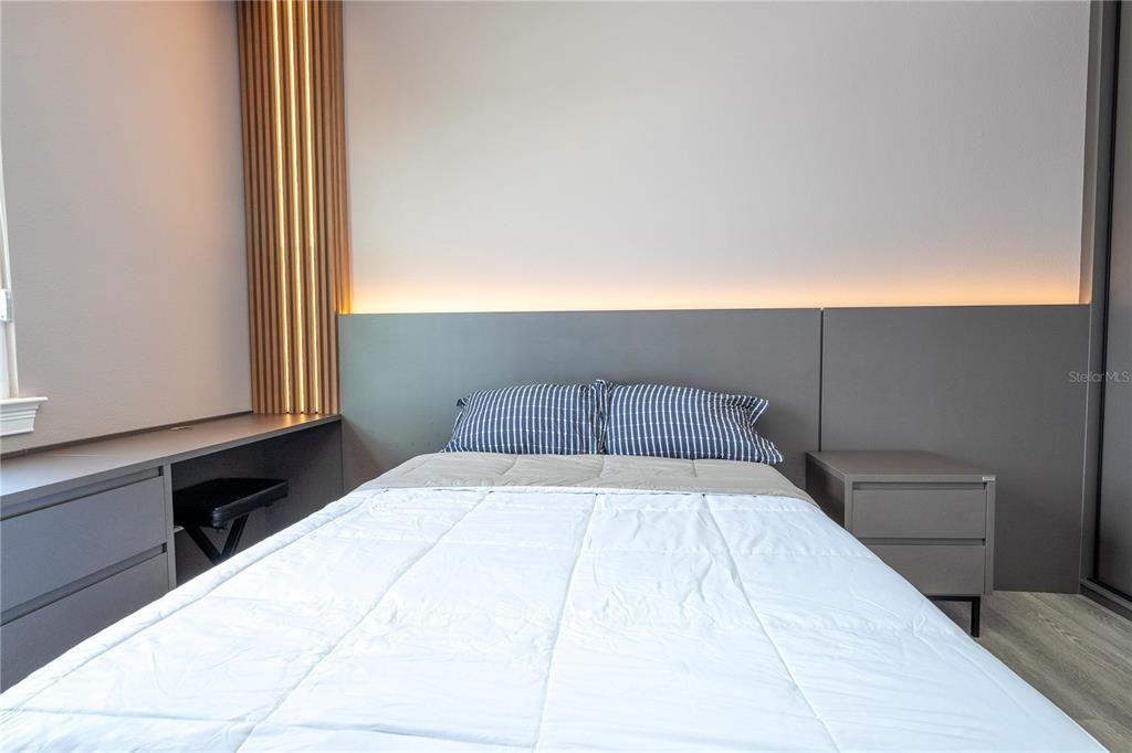En Venta: $1,350,000 (5 camas, 5 baños, 2899 Pies cuadrados)