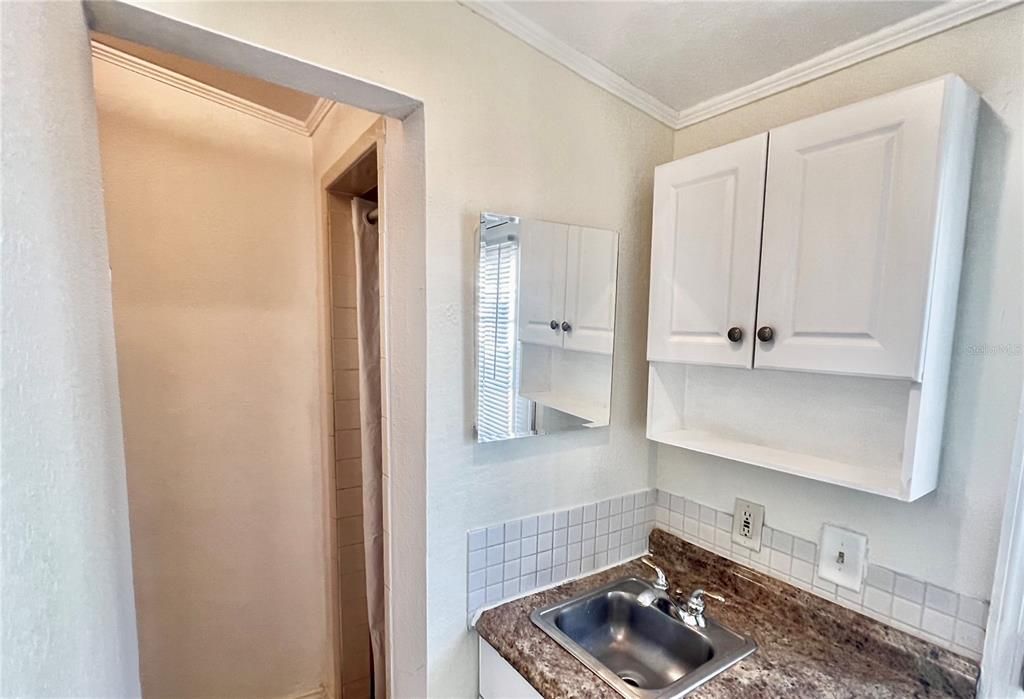 For Sale: $875,000 (9 beds, 0 baths, 3521 Square Feet)