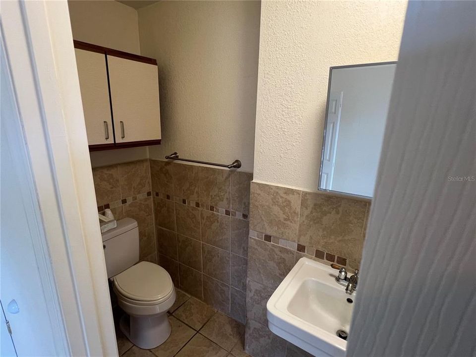 For Sale: $875,000 (9 beds, 0 baths, 3521 Square Feet)