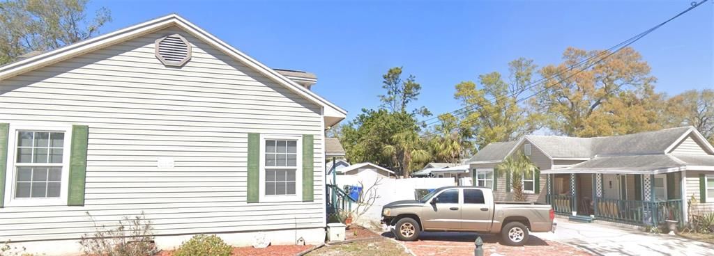 For Sale: $875,000 (9 beds, 0 baths, 3521 Square Feet)