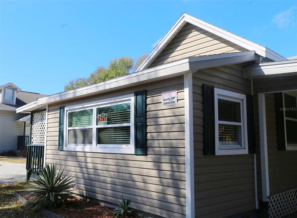 For Sale: $875,000 (9 beds, 0 baths, 3521 Square Feet)
