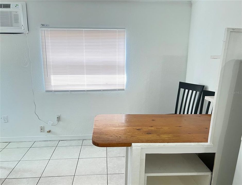 For Sale: $875,000 (9 beds, 0 baths, 3521 Square Feet)