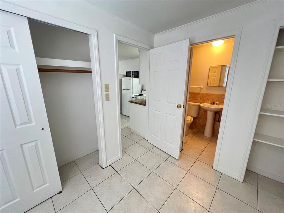For Sale: $875,000 (9 beds, 0 baths, 3521 Square Feet)