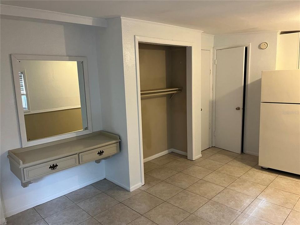 For Sale: $875,000 (9 beds, 0 baths, 3521 Square Feet)