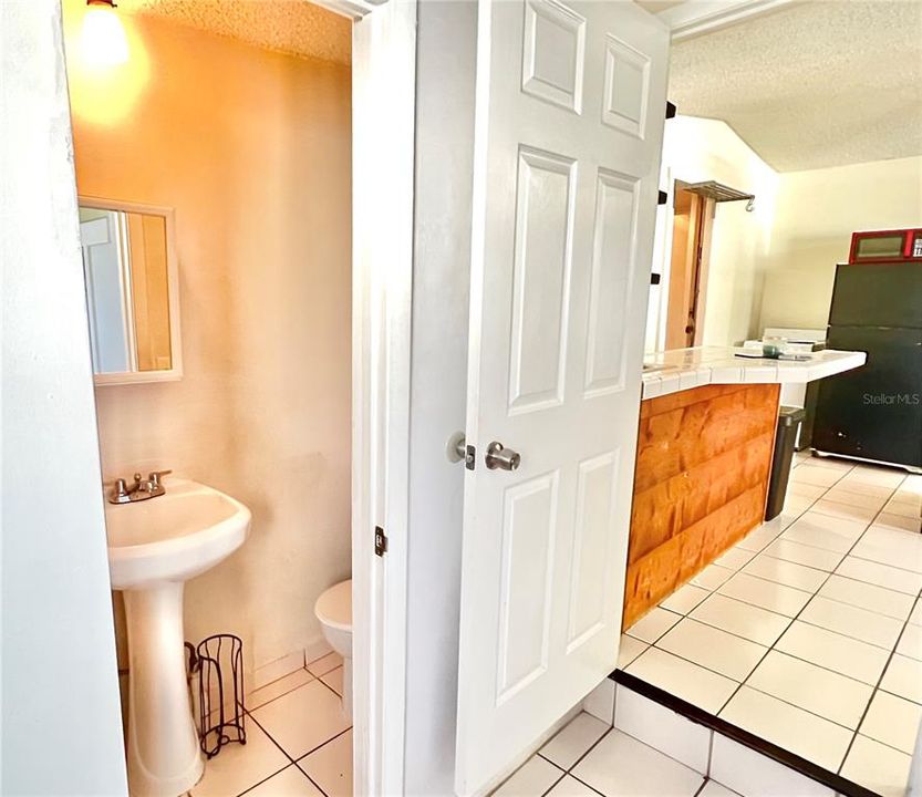 For Sale: $875,000 (9 beds, 0 baths, 3521 Square Feet)