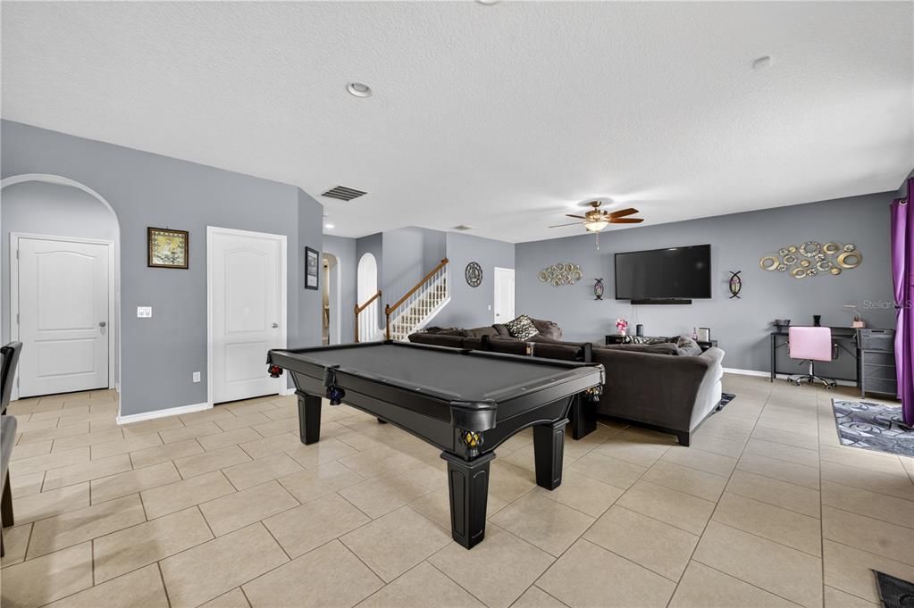 For Sale: $539,999 (4 beds, 2 baths, 2866 Square Feet)