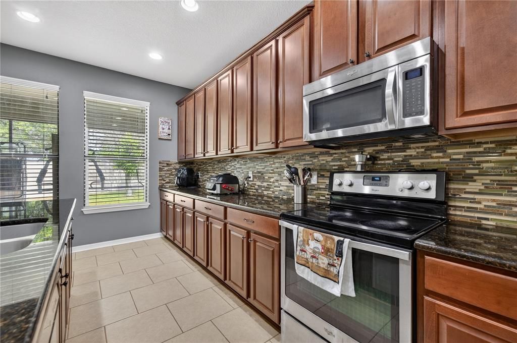 For Sale: $539,999 (4 beds, 2 baths, 2866 Square Feet)