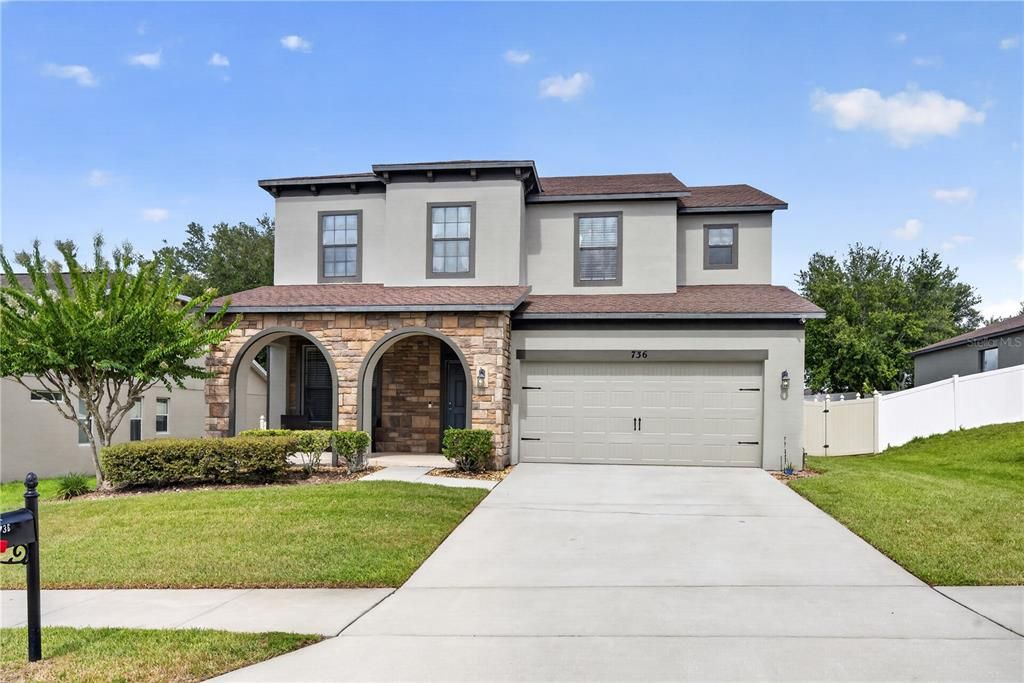 For Sale: $539,999 (4 beds, 2 baths, 2866 Square Feet)