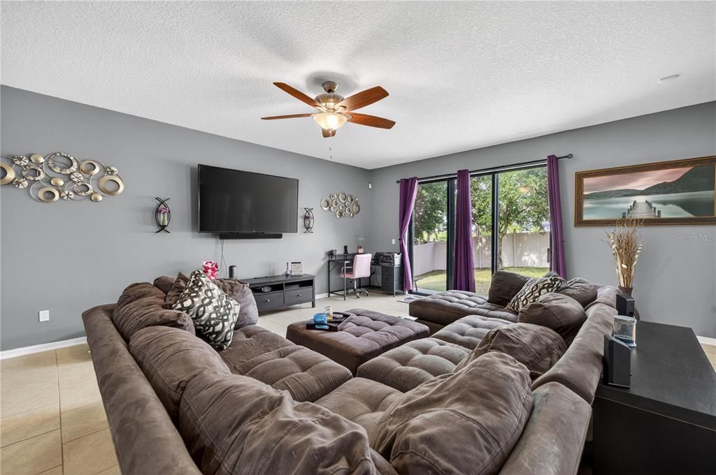 For Sale: $539,999 (4 beds, 2 baths, 2866 Square Feet)
