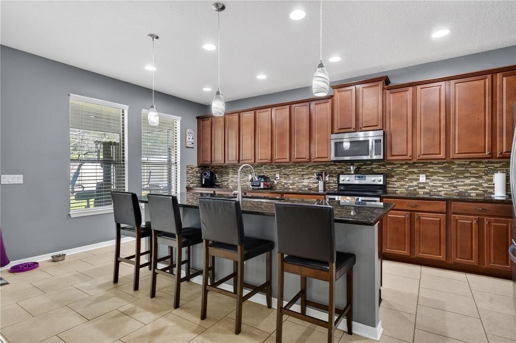 For Sale: $539,999 (4 beds, 2 baths, 2866 Square Feet)