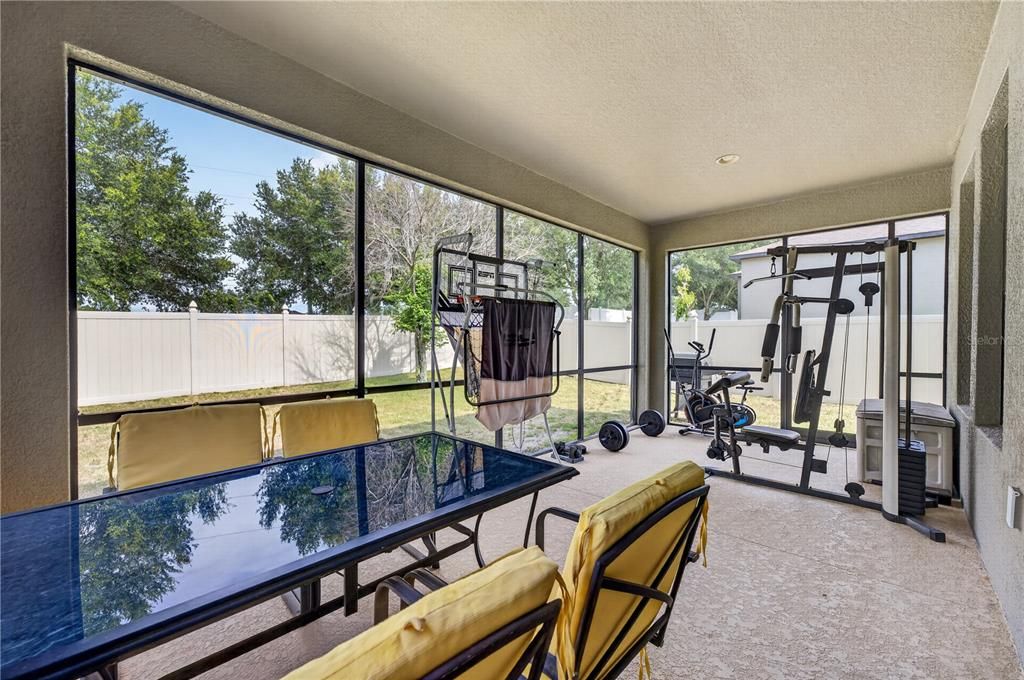 For Sale: $539,999 (4 beds, 2 baths, 2866 Square Feet)
