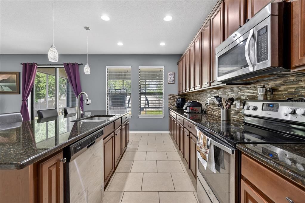 For Sale: $539,999 (4 beds, 2 baths, 2866 Square Feet)