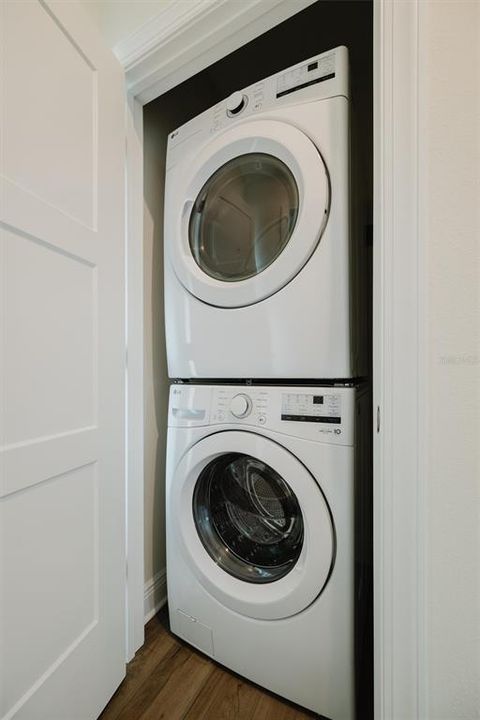For Rent: $2,000 (1 beds, 1 baths, 800 Square Feet)