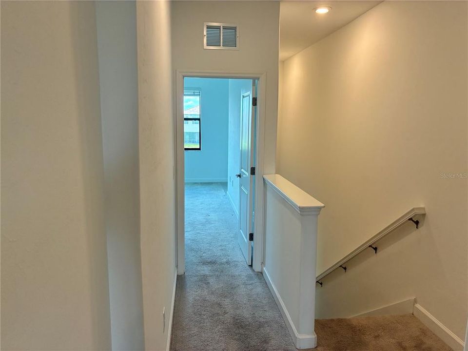 En Venta: $329,000 (3 camas, 2 baños, 1925 Pies cuadrados)