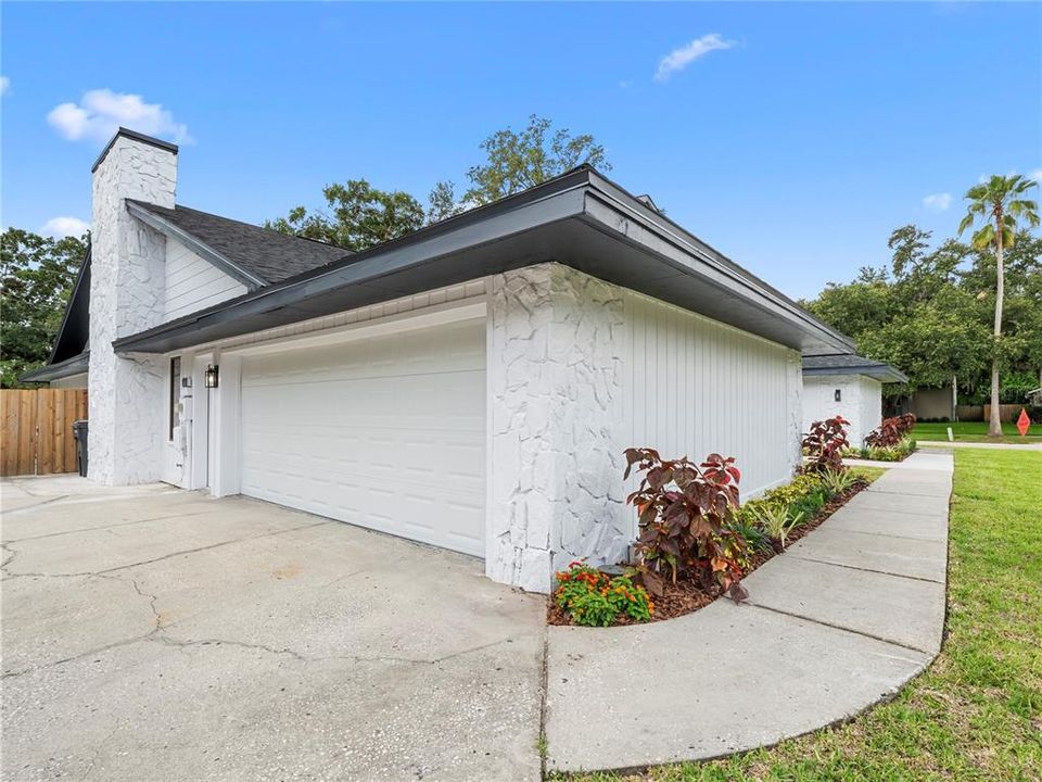 For Sale: $729,900 (3 beds, 3 baths, 2578 Square Feet)