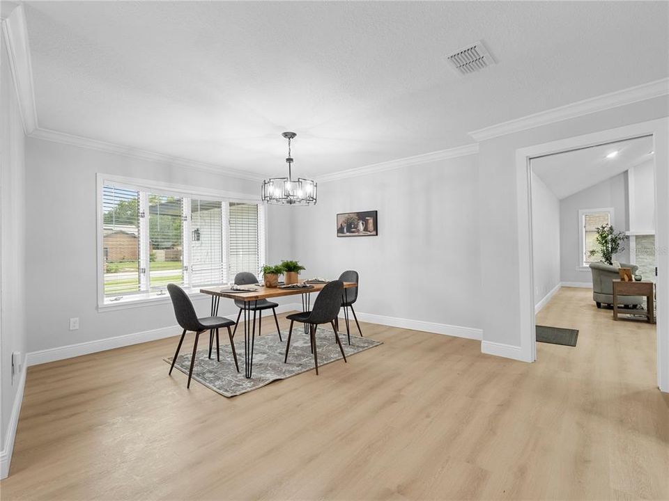 For Sale: $729,900 (3 beds, 3 baths, 2578 Square Feet)