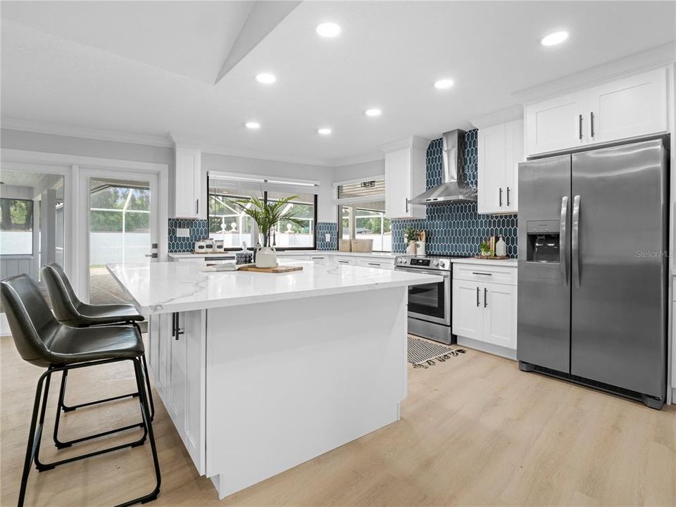 For Sale: $729,900 (3 beds, 3 baths, 2578 Square Feet)
