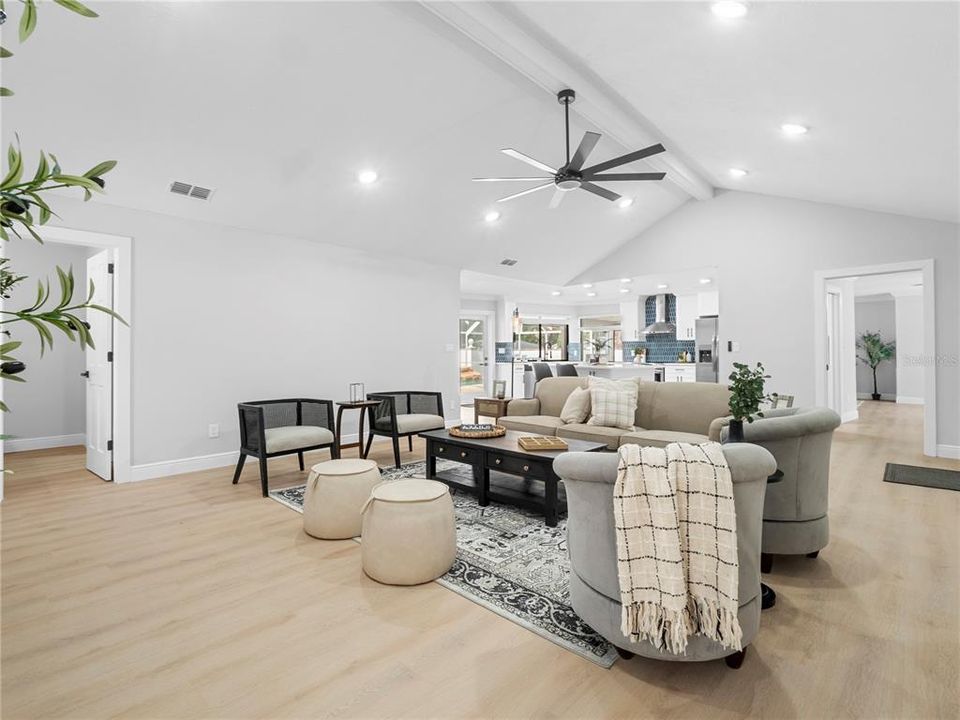 For Sale: $729,900 (3 beds, 3 baths, 2578 Square Feet)