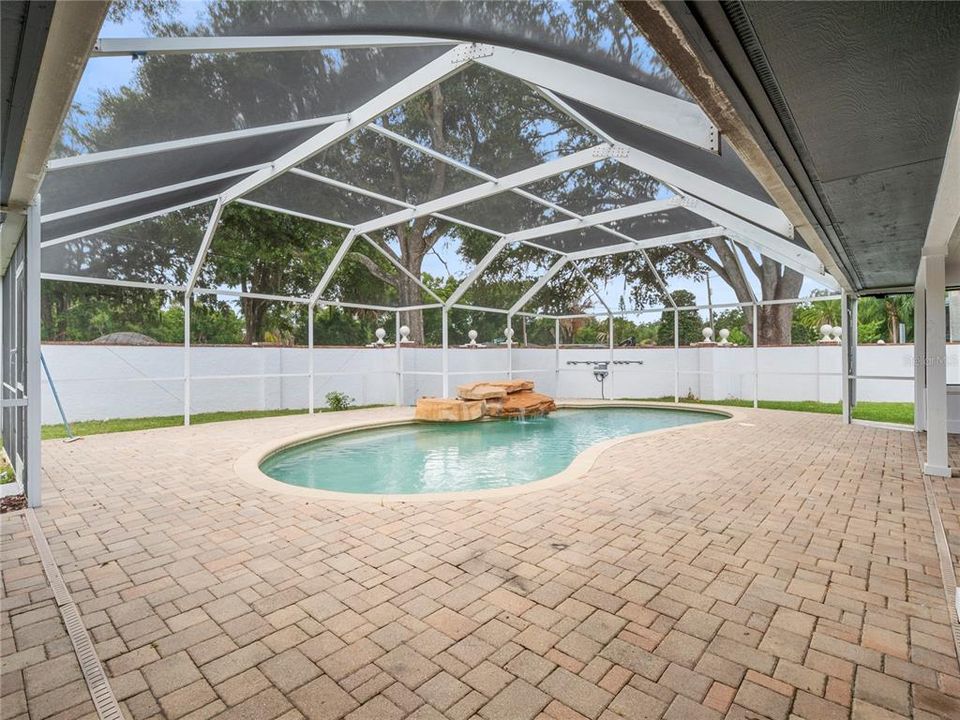 For Sale: $729,900 (3 beds, 3 baths, 2578 Square Feet)