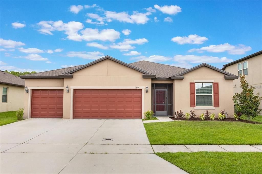 For Rent: $2,400 (4 beds, 2 baths, 2144 Square Feet)