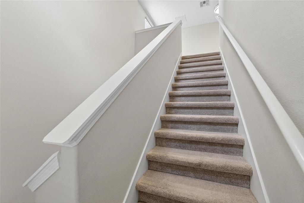 For Sale: $338,999 (4 beds, 2 baths, 1914 Square Feet)