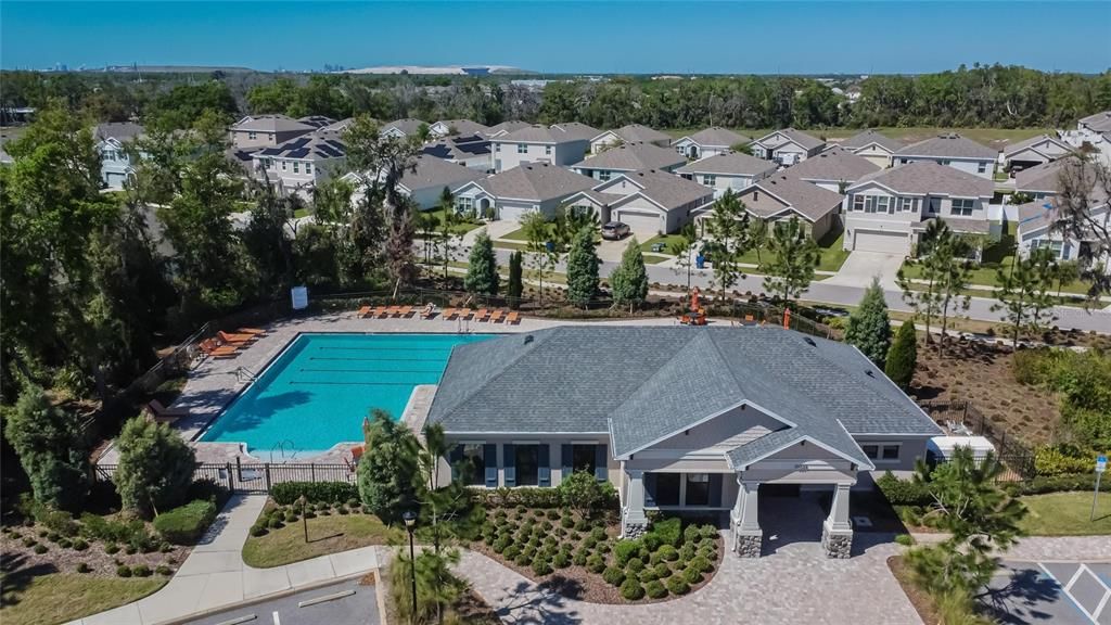 For Sale: $338,999 (4 beds, 2 baths, 1914 Square Feet)