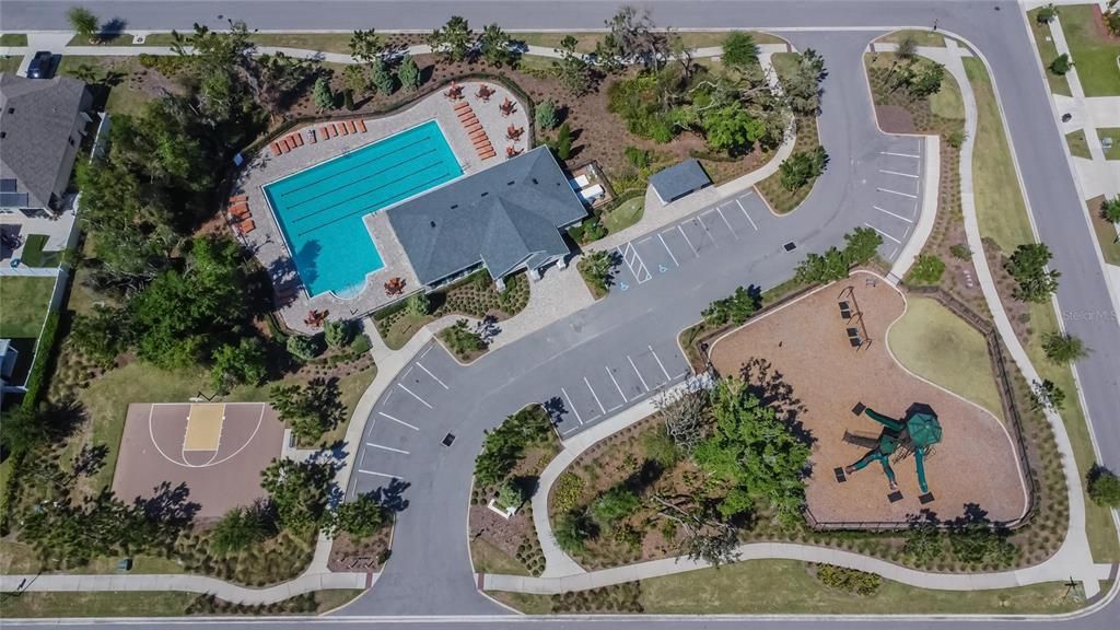 For Sale: $338,999 (4 beds, 2 baths, 1914 Square Feet)