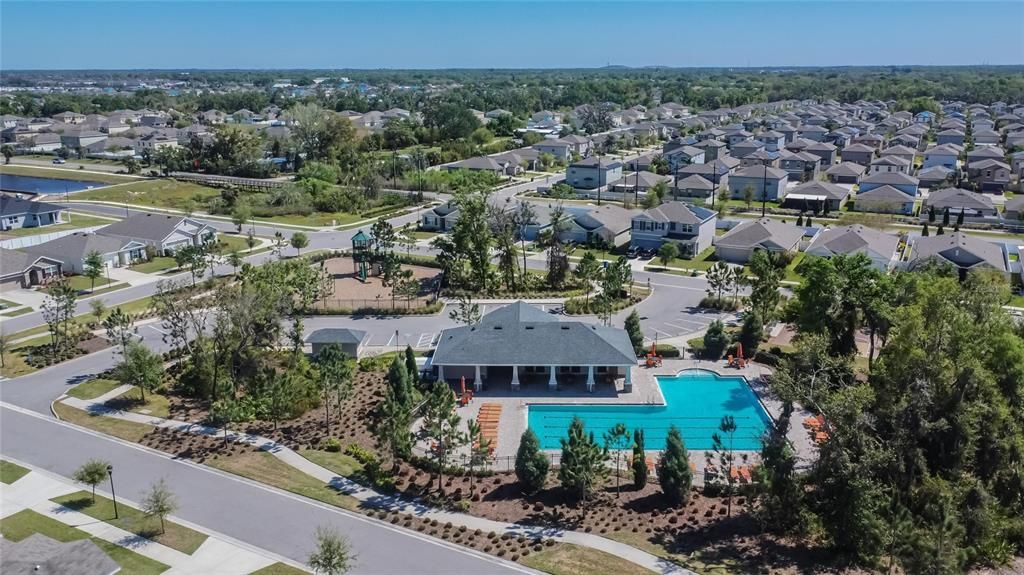 For Sale: $338,999 (4 beds, 2 baths, 1914 Square Feet)
