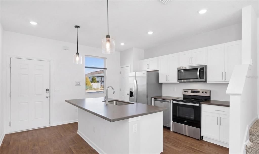 For Rent: $1,800 (2 beds, 2 baths, 1109 Square Feet)