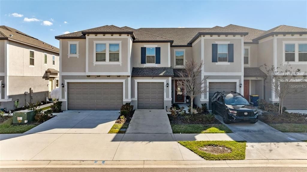 For Rent: $2,185 (3 beds, 2 baths, 1597 Square Feet)