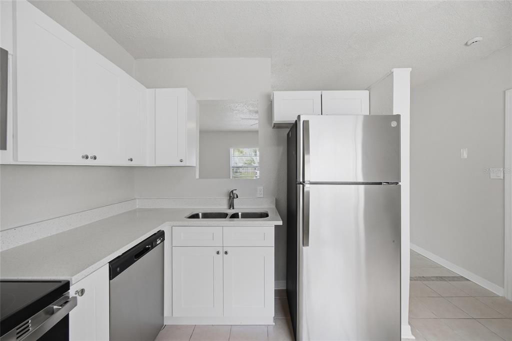For Sale: $199,900 (3 beds, 2 baths, 1050 Square Feet)