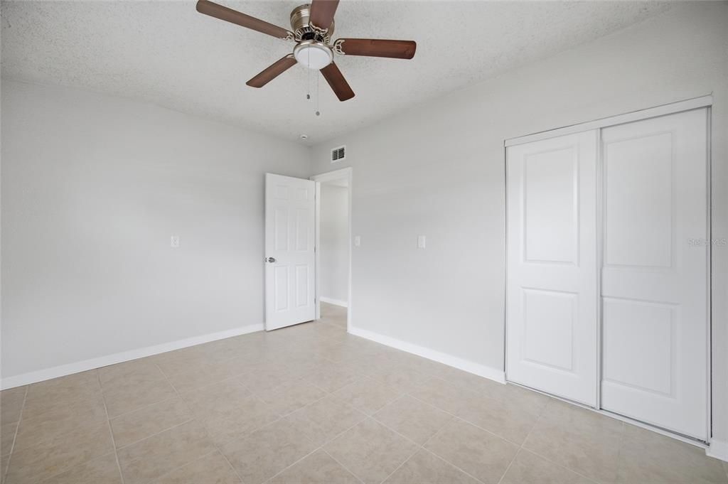 For Sale: $199,900 (3 beds, 2 baths, 1050 Square Feet)
