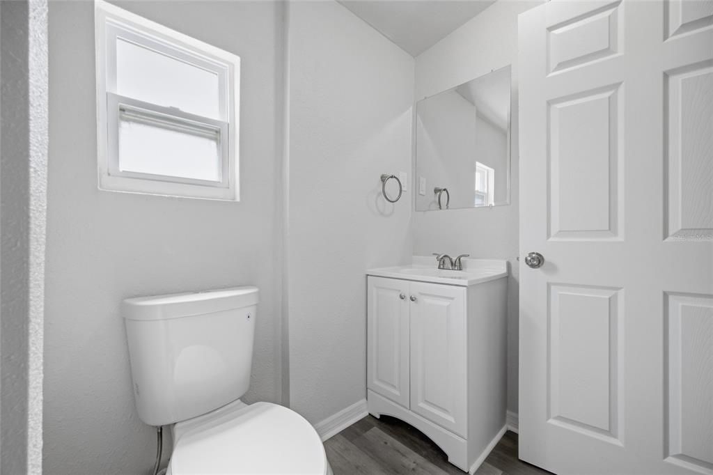 For Sale: $199,900 (3 beds, 2 baths, 1050 Square Feet)