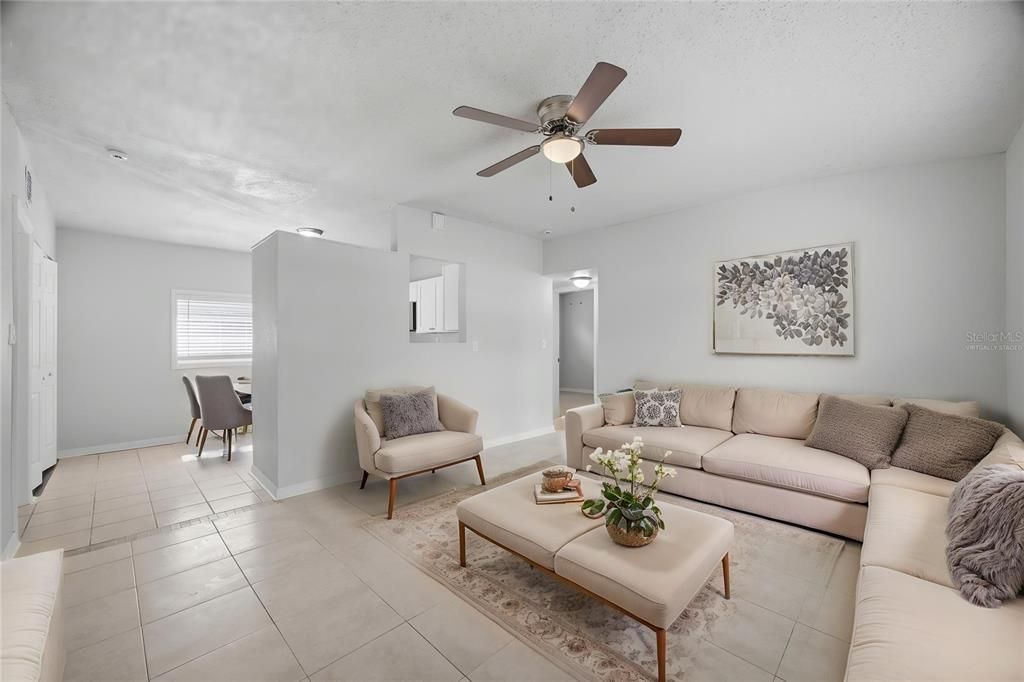 For Sale: $199,900 (3 beds, 2 baths, 1050 Square Feet)