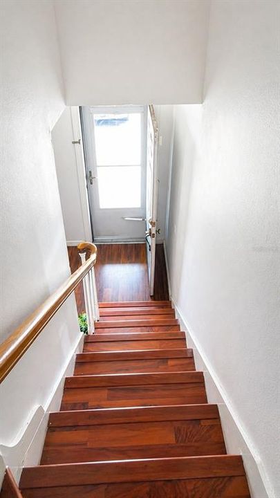 На продажу: $165,000 (2 спален, 2 ванн, 1030 Квадратных фут)