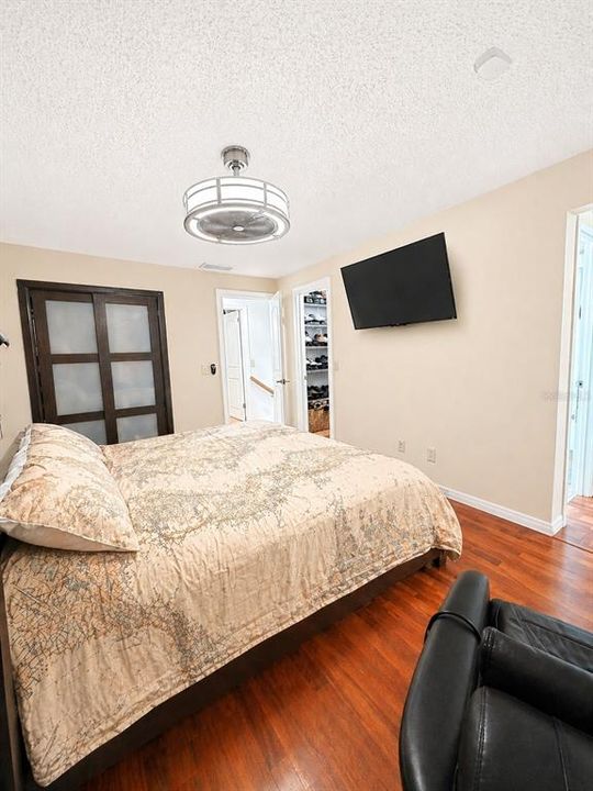На продажу: $165,000 (2 спален, 2 ванн, 1030 Квадратных фут)
