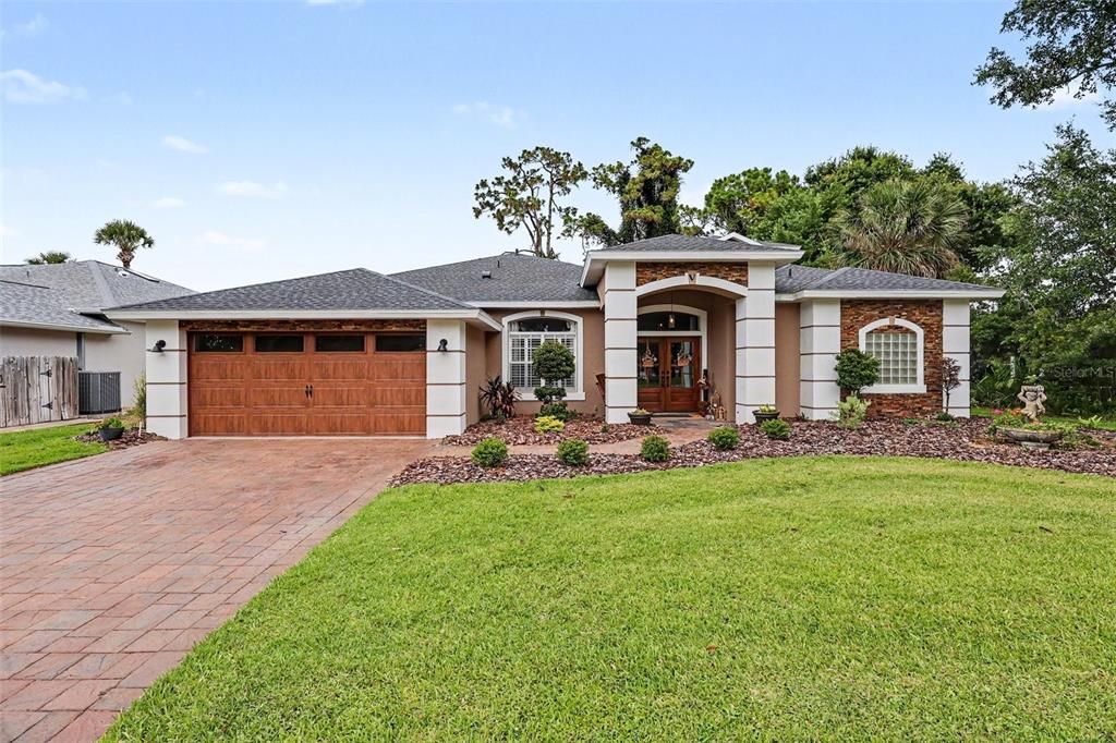 For Sale: $650,000 (4 beds, 3 baths, 2840 Square Feet)