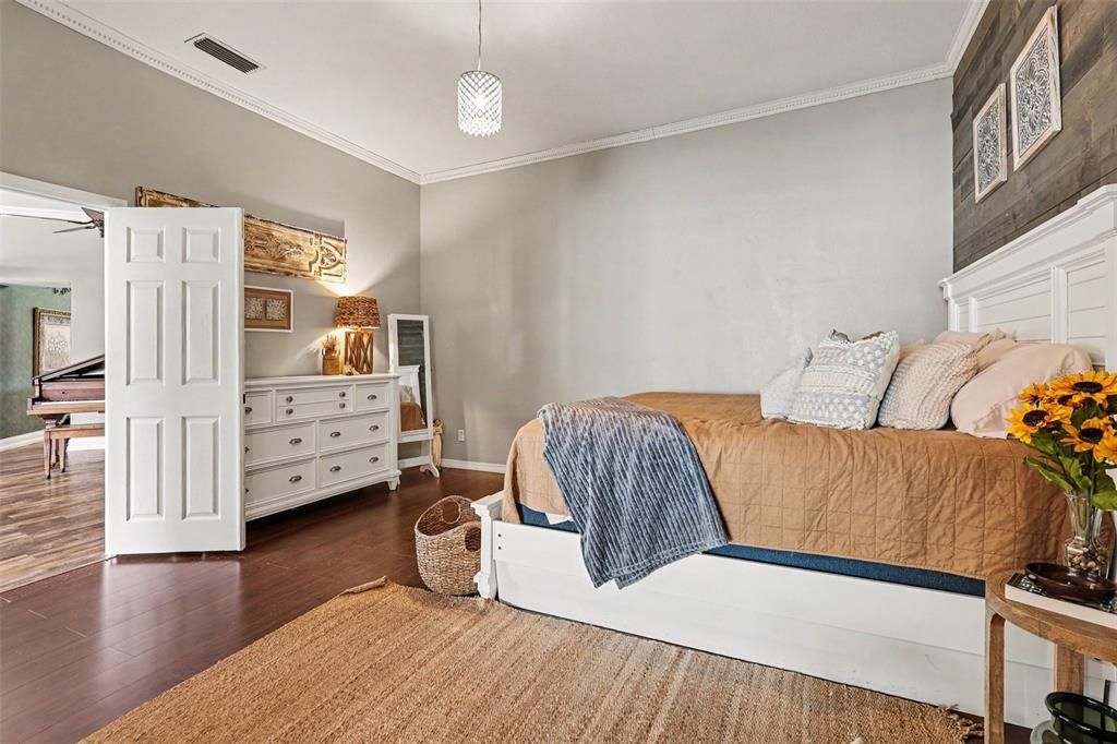 For Sale: $650,000 (4 beds, 3 baths, 2840 Square Feet)