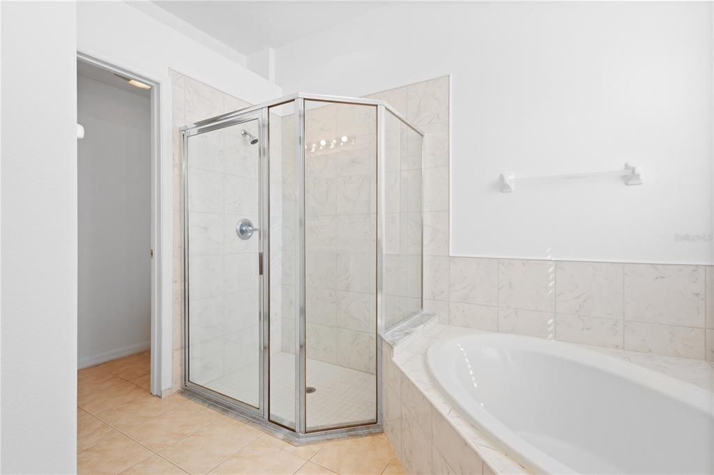 For Sale: $399,000 (3 beds, 2 baths, 1771 Square Feet)