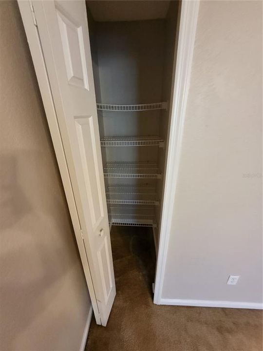 For Sale: $157,500 (2 beds, 2 baths, 874 Square Feet)