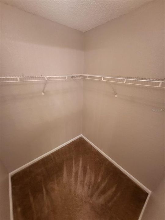 For Sale: $157,500 (2 beds, 2 baths, 874 Square Feet)