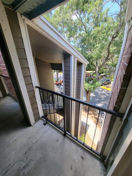 For Sale: $157,500 (2 beds, 2 baths, 874 Square Feet)