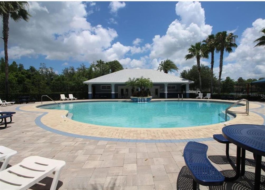 For Rent: $2,250 (3 beds, 2 baths, 2138 Square Feet)